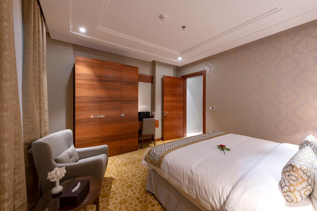 Taj Jeddah Hotel Apartment ภายนอก รูปภาพ