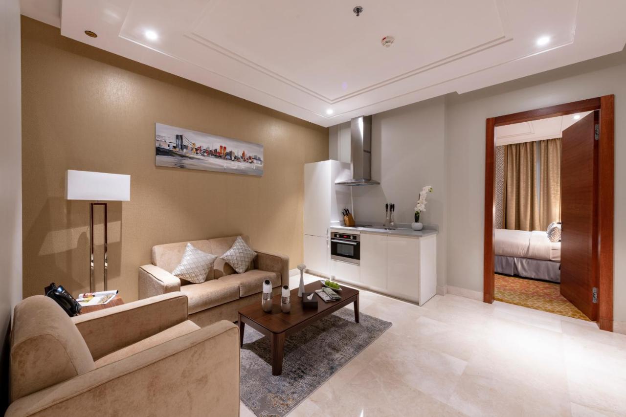 Taj Jeddah Hotel Apartment ภายนอก รูปภาพ