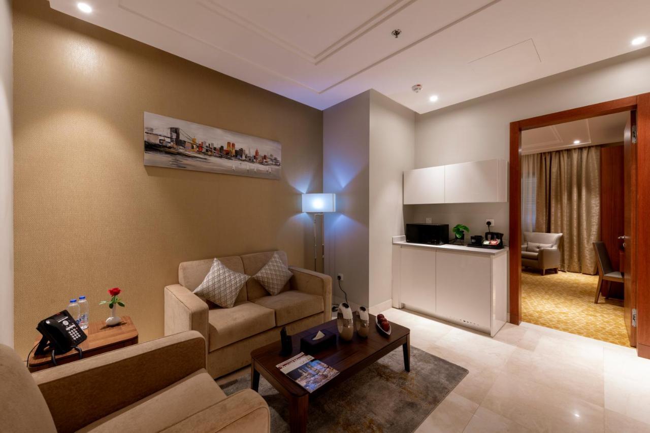 Taj Jeddah Hotel Apartment ภายนอก รูปภาพ