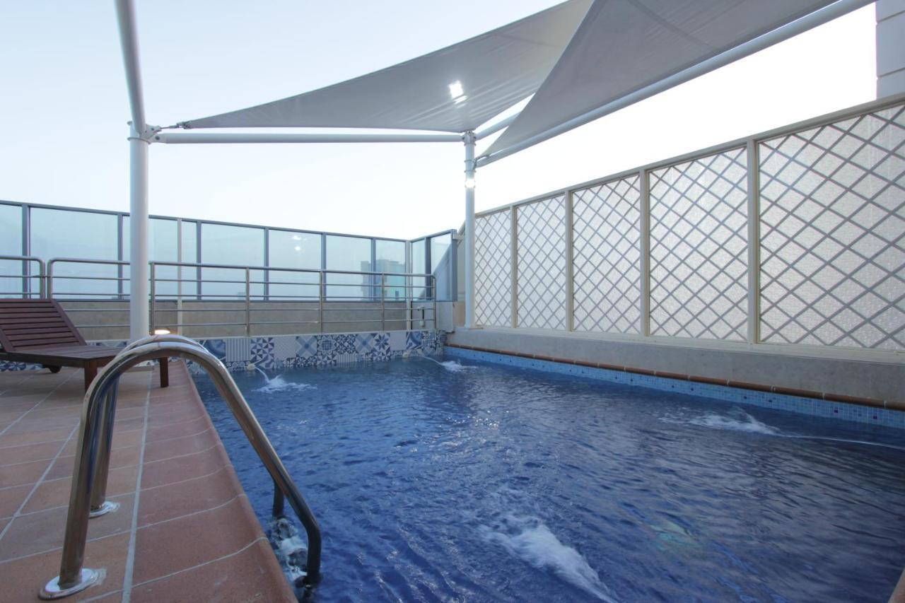 Taj Jeddah Hotel Apartment ภายนอก รูปภาพ